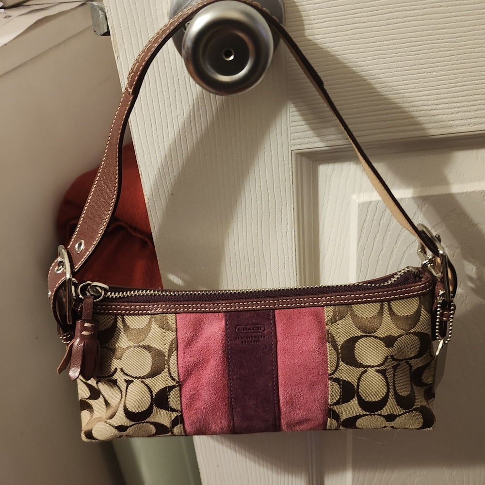 Pristine 2005 Vtg Coach Berry/Pink Suede Stripe Signature Baguette Shoulder Bag